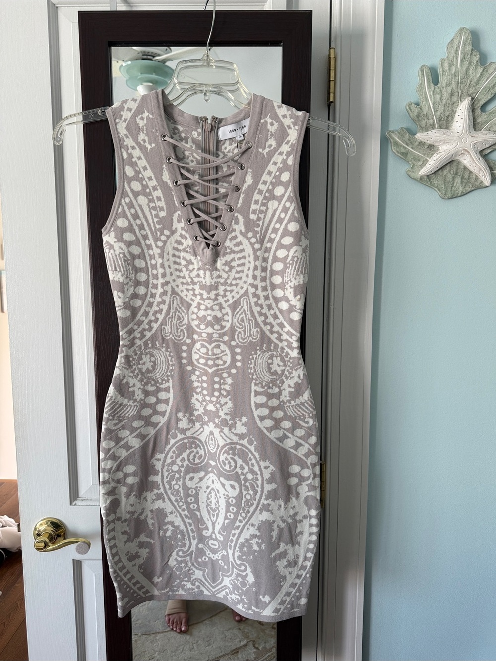 John + Jenn Taupe and White Lace-Up Sleeveless Mini Dress
